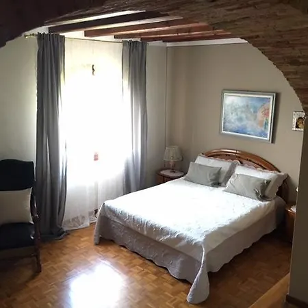 Al Castello Vino Мароне